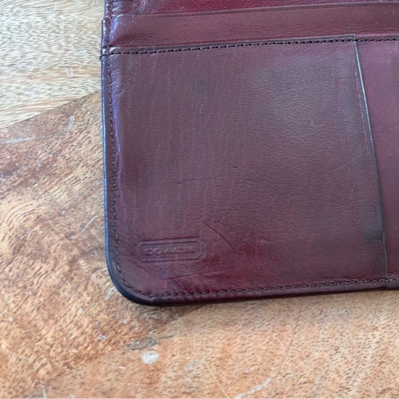 Vintage Coach wallet Burgundy water buffalo Continental clutch kisslock - Picture 10 of 15